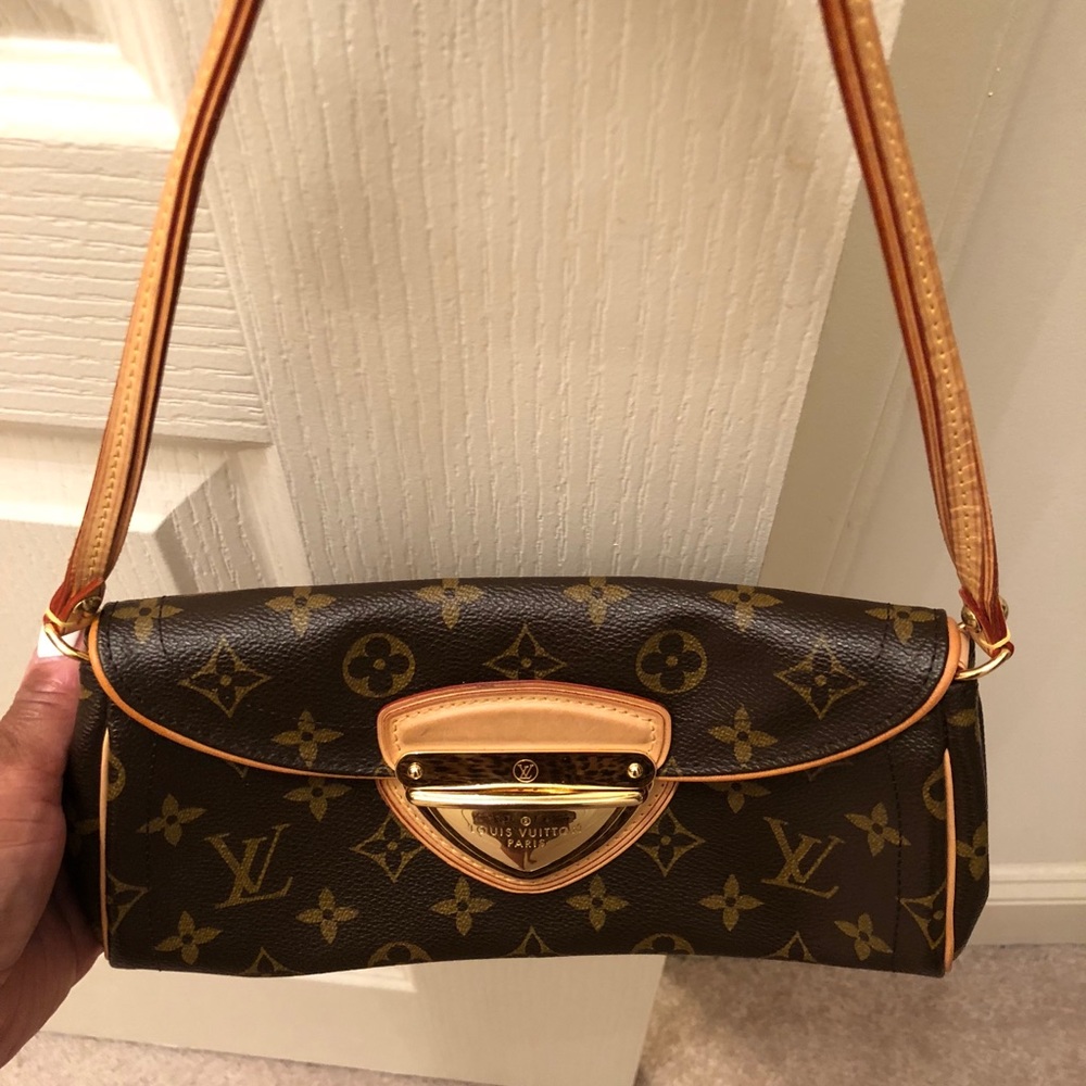 Louis Vuitton Pouchette Beverly Handbag